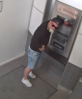 Unbekannter männlicher Täter bei unberechtigter Geldabhebung