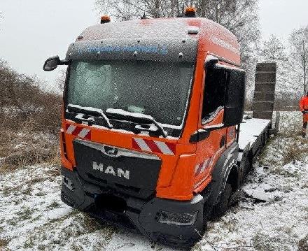 Der zuvor entwendete Lkw wurde nur weniger Kilometer weiter wieder aufgefunden.