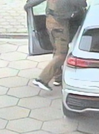 Bild TV 01 braune Hose