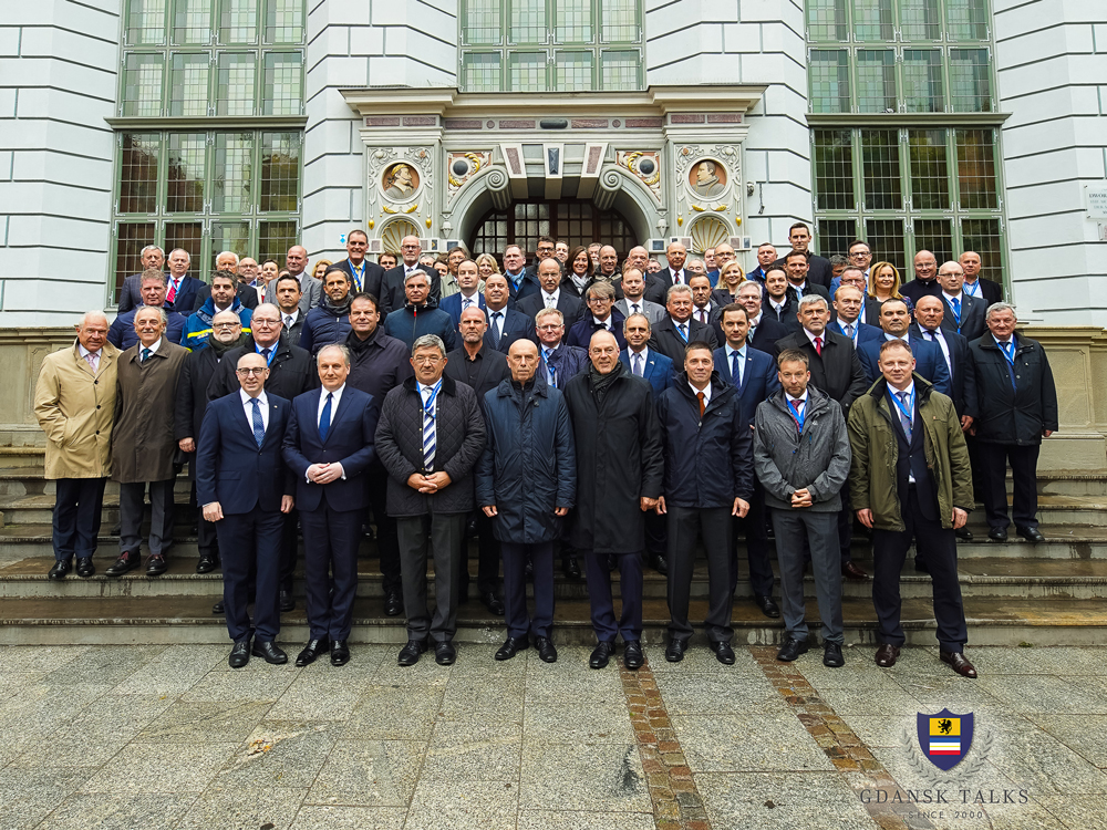 Gruppenfoto der internationalen Sicherheitskonferenz 2019 © StudioPM Gruppenfoto der internationalen Sicherheitskonferenz 2019