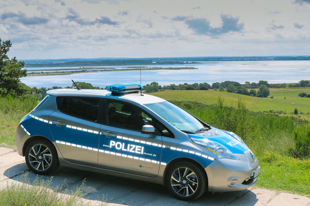 Elektrofunkstreifenwagen auf Hiddensee