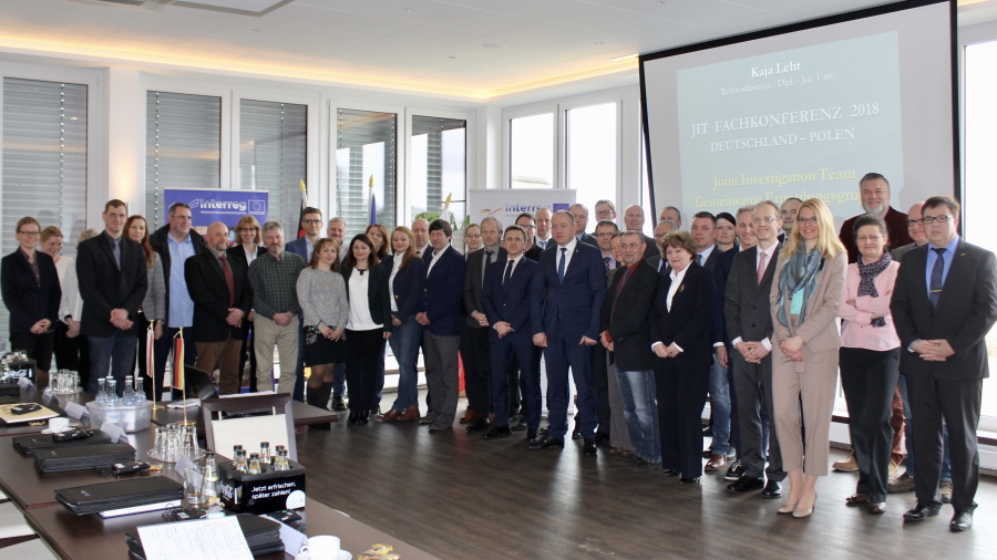 Gruppenfoto der JIT-Konferenz